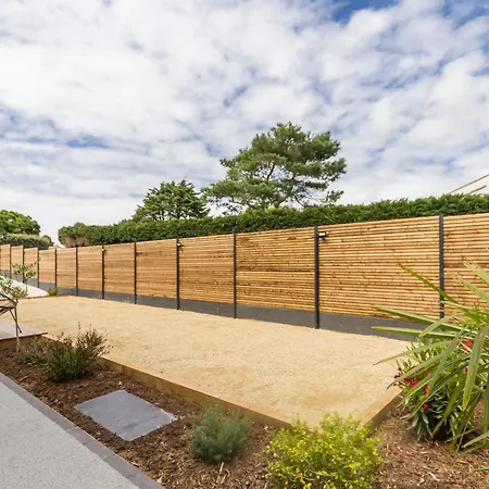 Avec Piscine Chauffee, Spa, Proche Et Commerces, Jardin Privatif Et - Fr-1-306-1207 Préfailles