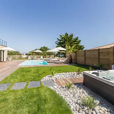 بيت للعطل Avec Piscine Chauffee, Spa, Proche Et Commerces, Jardin Privatif Et - Fr-1-306-1207 Préfailles